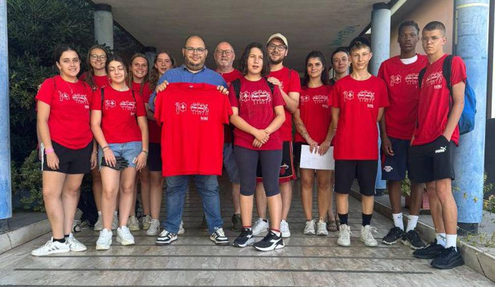 La carica dei mille adolescenti pronti “Affare fatica!”