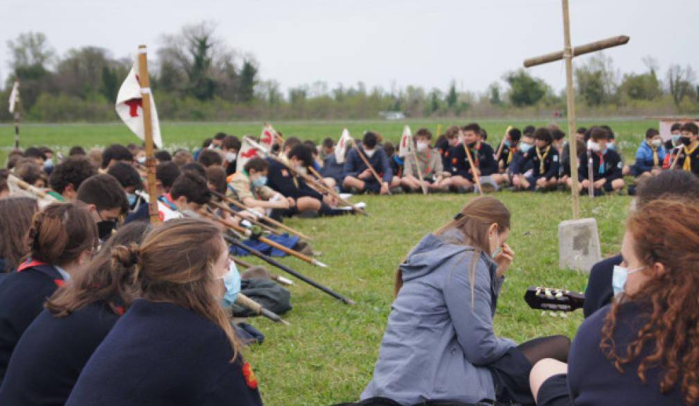 Don Guzzo e don Schiavon assistenti nazionali Scout Fse Don Guzzo e don Schiavon assistenti nazionali Scout Fse