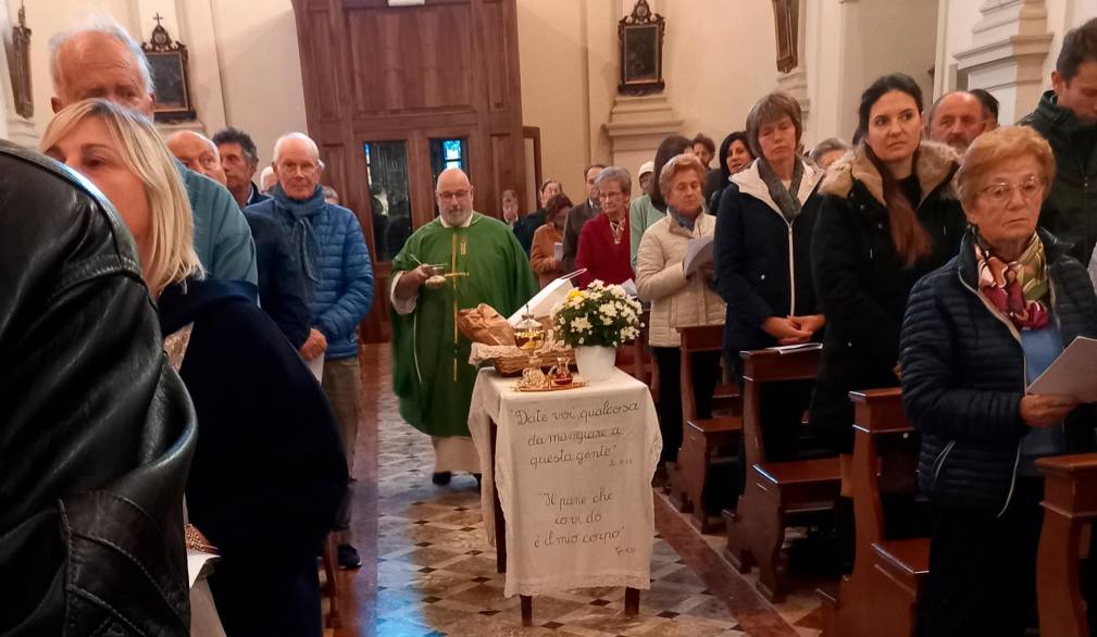 “Obiettivo collaborazione”, l’ingresso di don Luca Vialetto a Pezzan di Carbonera “Obiettivo collaborazione”, l’ingresso di don Luca Vialetto a Pezzan di Carbonera
