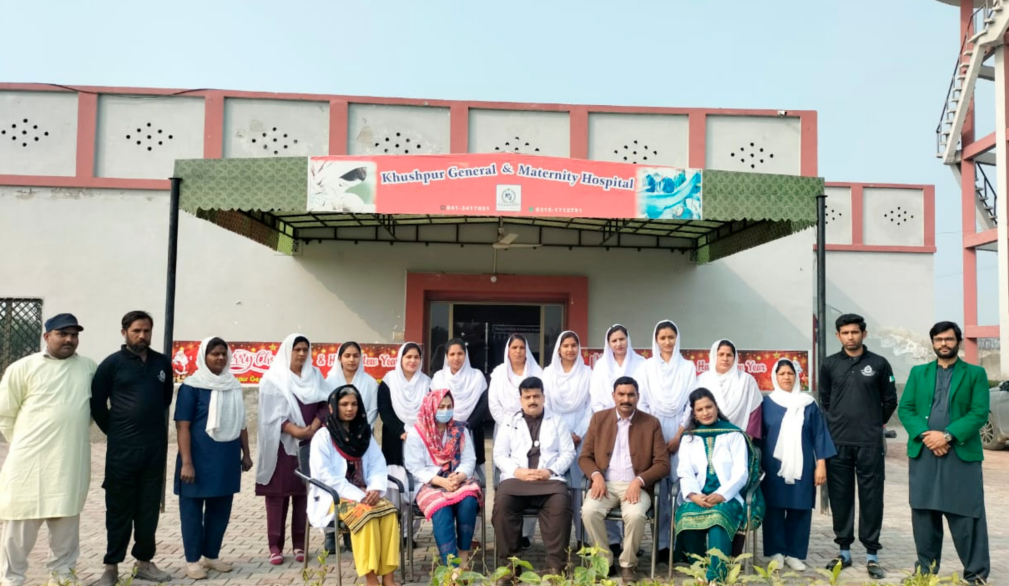 Il personale sanitario del Centro di salute a Khushpur