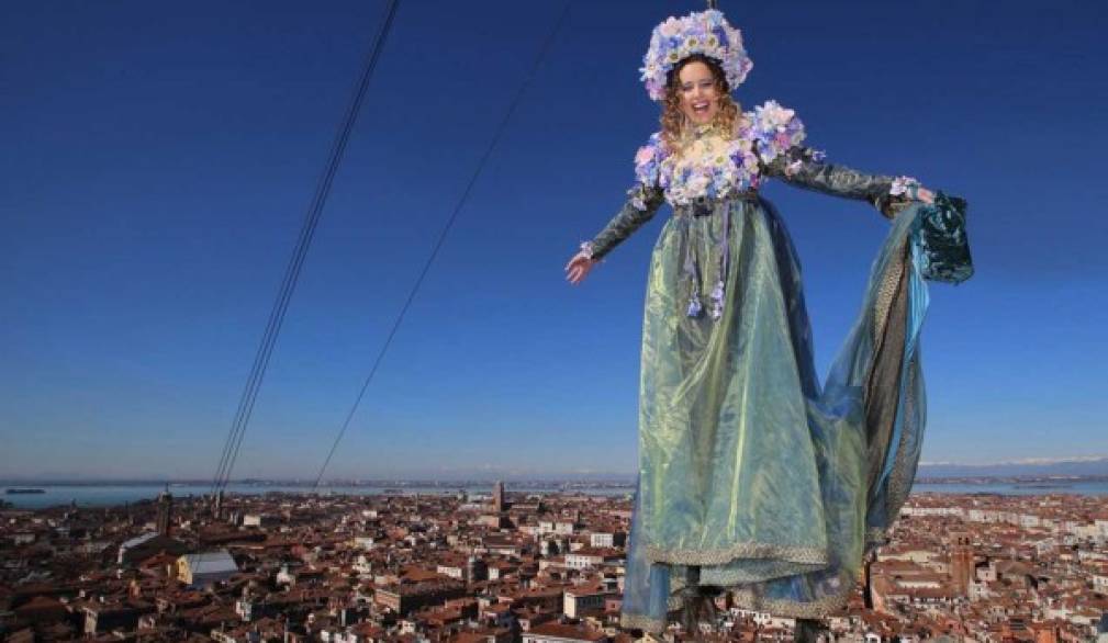 Folla a Venezia per il volo dell'angelo Folla a Venezia per il volo dell'angelo