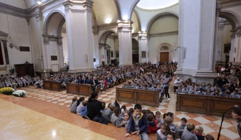 "Il fiume e la sorgente": si celebrano i 175 anni di storia dell'Istituto canossiano "Il fiume e la sorgente": si celebrano i 175 anni di storia dell'Istituto canossiano
