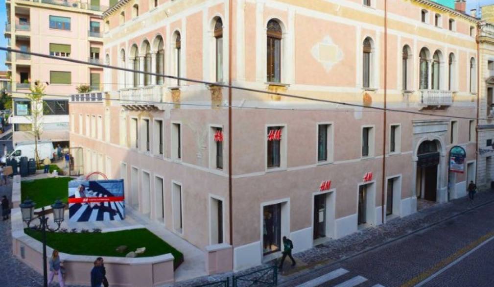 Palazzo Onigo restaurato, apre H&M Palazzo Onigo restaurato, apre H&M