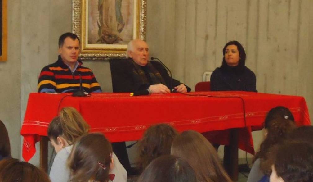 Giornata della memoria a San Martino: intensa testimonianza del maestro Angelo Gatto Giornata della memoria a San Martino: intensa testimonianza del maestro Angelo Gatto