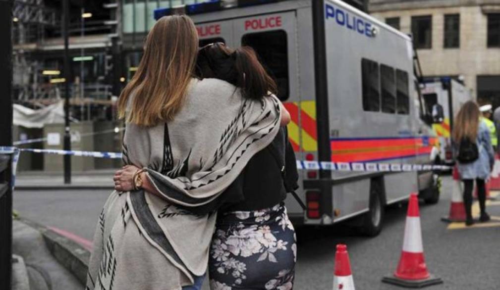 Attacchi a Londra, il No delle comunità islamiche alla violenza Attacchi a Londra, il No delle comunità islamiche alla violenza