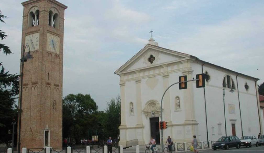 La Diocesi sul parroco di Spinea: nessuna fuga e spese giustificate con i superiori La Diocesi sul parroco di Spinea: nessuna fuga e spese giustificate con i superiori