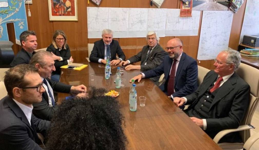 Villa Emo: incontro tra Giunta di Vedelago, Credito Trevigiano e potenziale acquirente Villa Emo: incontro tra Giunta di Vedelago, Credito Trevigiano e potenziale acquirente