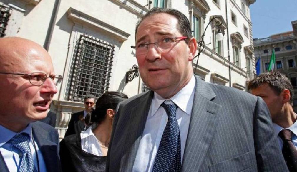 Galan, dalla Giunta sì alla richiesta di arresto Galan, dalla Giunta sì alla richiesta di arresto