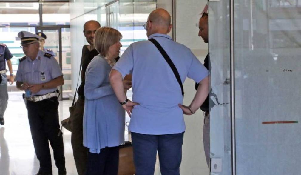 Gestione profughi, Alfano sfratta il prefetto Marrosu Gestione profughi, Alfano sfratta il prefetto Marrosu