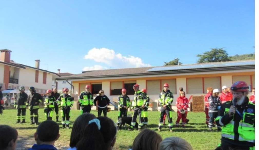 Pederobba: esercitazione congiunta con Vigili del fuoco e Protezione civile Pederobba: esercitazione congiunta con Vigili del fuoco e Protezione civile