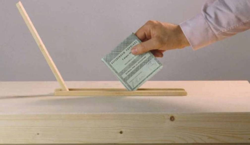 Referendum autonomia, perché No: "Quesito farlocco, va disertato" Referendum autonomia, perché No: "Quesito farlocco, va disertato"