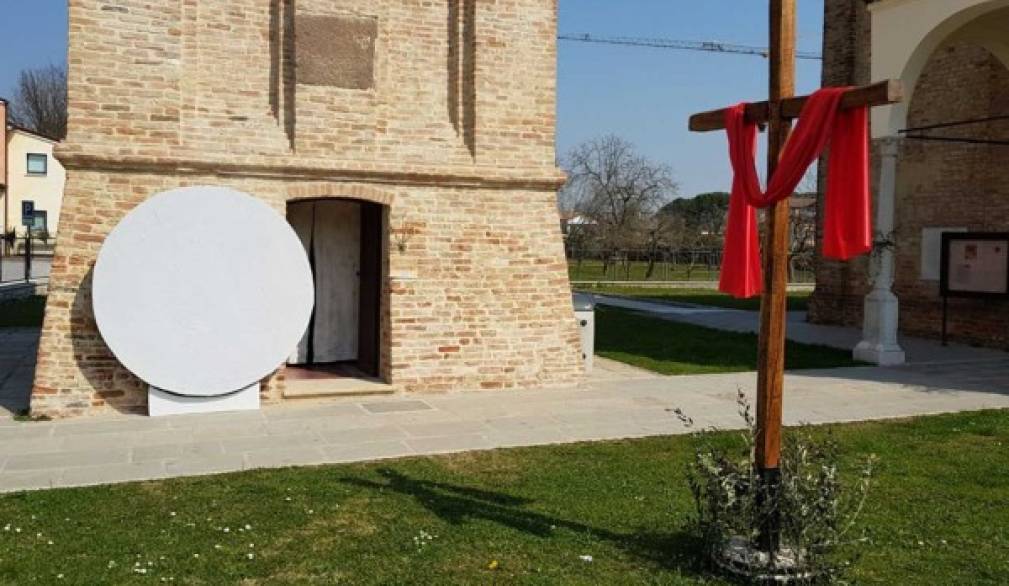 A Scaltenigo e Ballò riporodotto il santo sepolcro A Scaltenigo e Ballò riporodotto il santo sepolcro