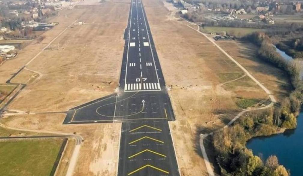 Treviso: aeroporto chiuso fino ad autunno Treviso: aeroporto chiuso fino ad autunno