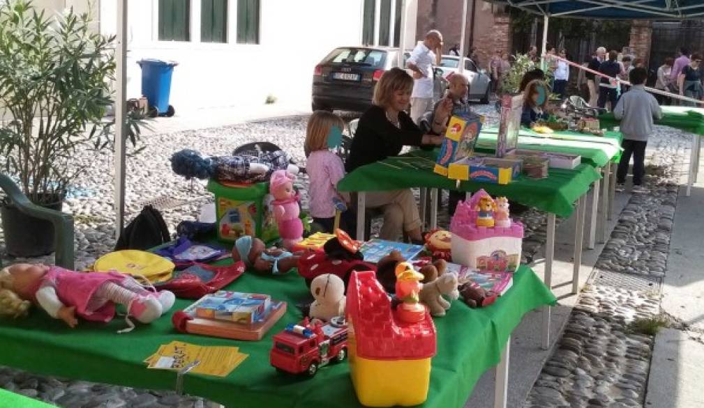 Domenica torna il mercato dei bambini a Treviso Domenica torna il mercato dei bambini a Treviso