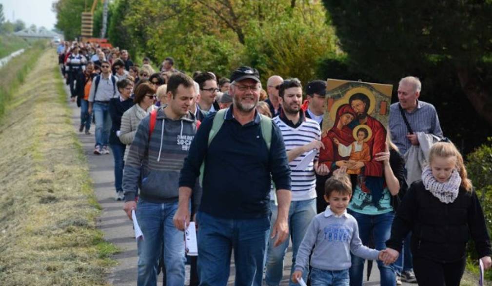 Camposampiero, cammino di misericordia per cinquecento Camposampiero, cammino di misericordia per cinquecento