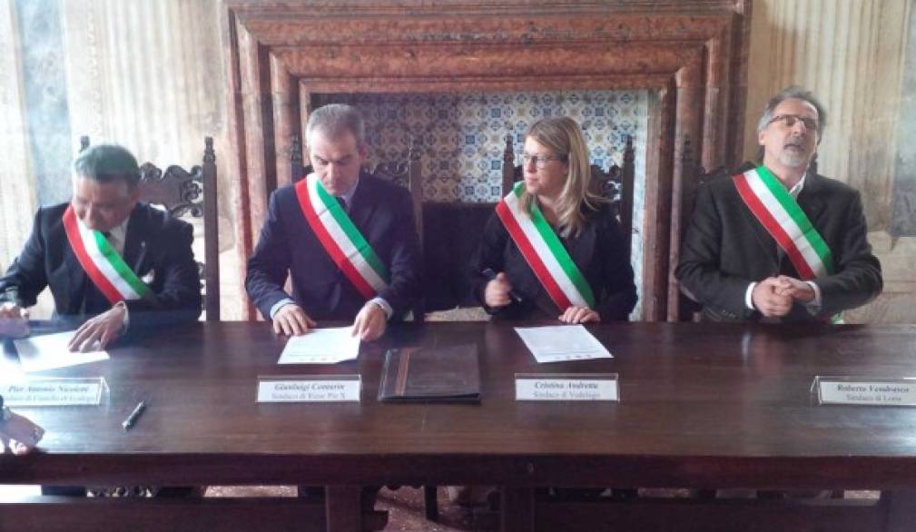 Servizi ai cittadini condivisi per quattro Comuni Servizi ai cittadini condivisi per quattro Comuni