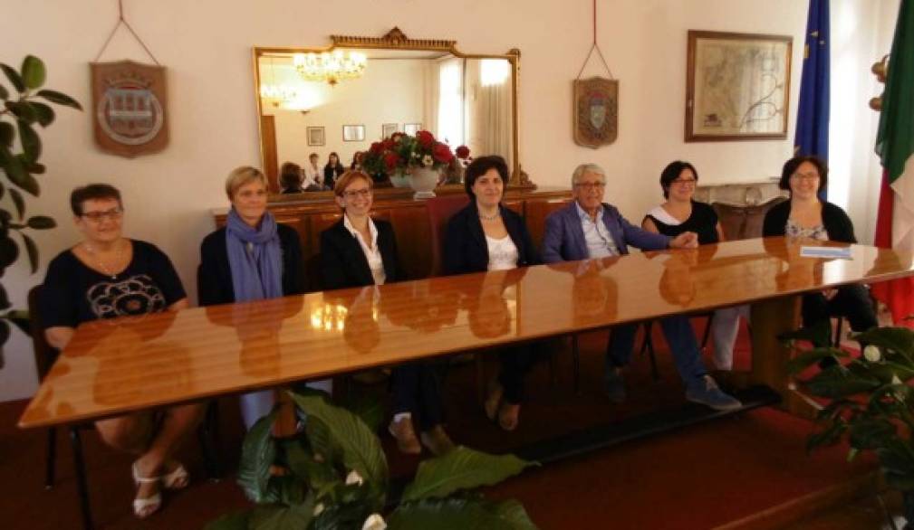 Pari opportunità: in quattro Comuni lo sportello "Qui donna" Pari opportunità: in quattro Comuni lo sportello "Qui donna"
