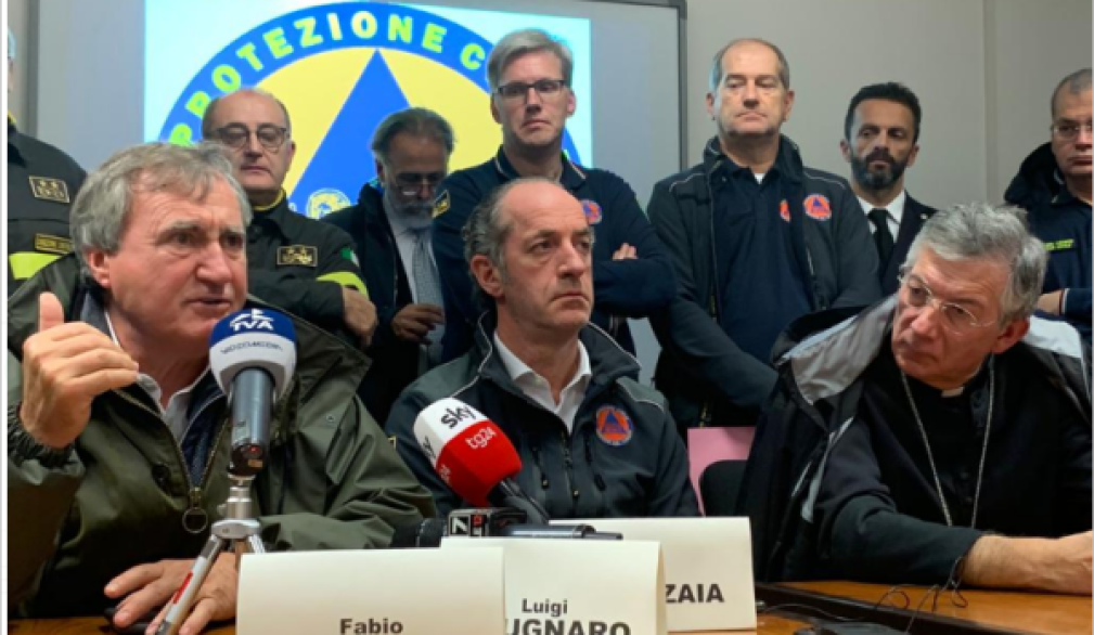 Zaia: "Stato di crisi, scenario apocalittico per Venezia e litorale" Zaia: "Stato di crisi, scenario apocalittico per Venezia e litorale"