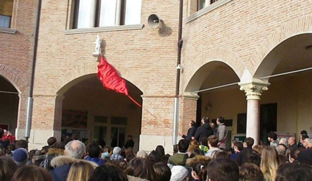 Con san Giovanni Bosco si festeggiano i novant'anni dei primi salesiani a San Donà Con san Giovanni Bosco si festeggiano i novant'anni dei primi salesiani a San Donà