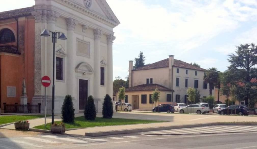 A Roncade il sagrato torna a splendere A Roncade il sagrato torna a splendere