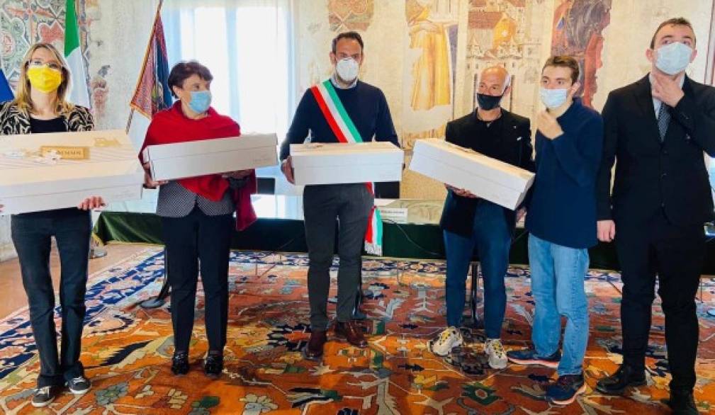 Giornata per la consapevolezza dell'autismo: l'omaggio speciale di Oltre il Labirinto Giornata per la consapevolezza dell'autismo: l'omaggio speciale di Oltre il Labirinto