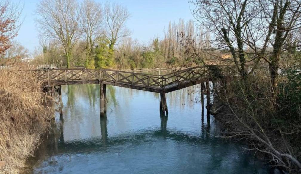 "Cimitero dei Burci" in Restera: il Comune di Silea trova l'accordo con il Parco del Sile per il ripristino del ponte danneggiato "Cimitero dei Burci" in Restera: il Comune di Silea trova l'accordo con il Parco del Sile per il ripristino del ponte danneggiato