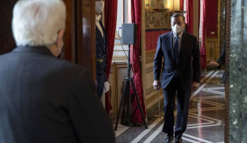 Governo, Draghi si presenta: "L'emergenza chiede risposte all'altezza" Governo, Draghi si presenta: "L'emergenza chiede risposte all'altezza"