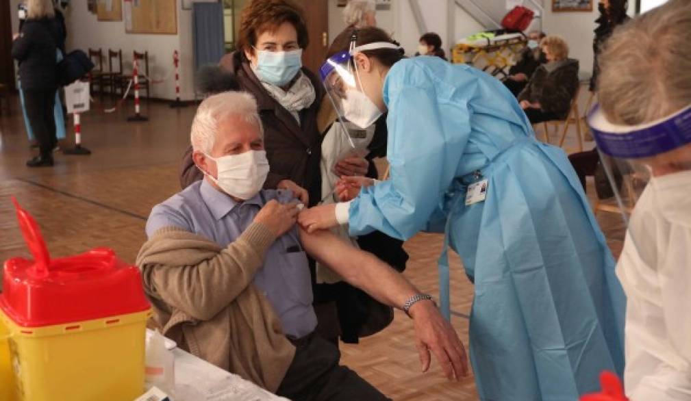 Vaccinati e contenti Vaccinati e contenti