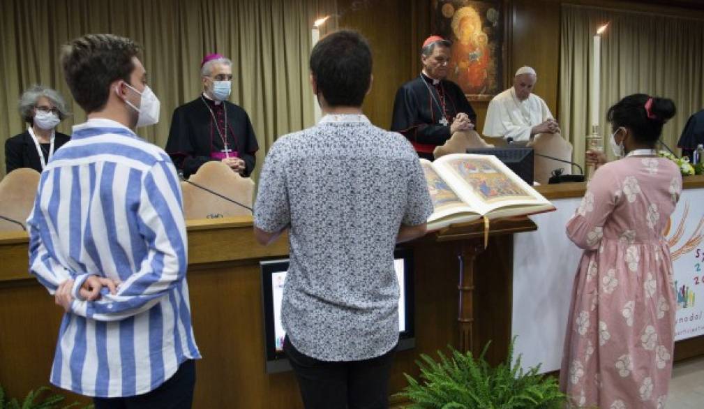 Sinodo: una Chiesa in ascolto Sinodo: una Chiesa in ascolto