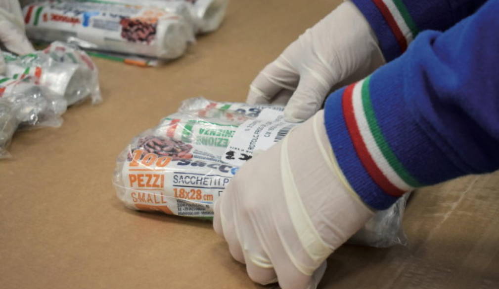 Il caso della Virosac di Pederobba: "Produciamo guanti e sacchetti, siamo diventati strategici" Il caso della Virosac di Pederobba: "Produciamo guanti e sacchetti, siamo diventati strategici"