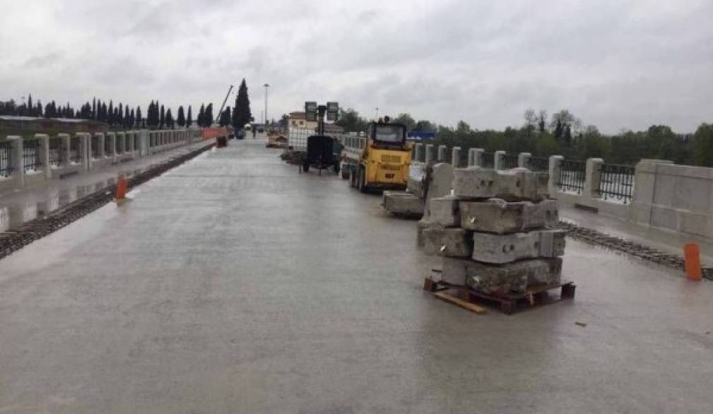 Riapre al traffico il ponte della Priula Riapre al traffico il ponte della Priula