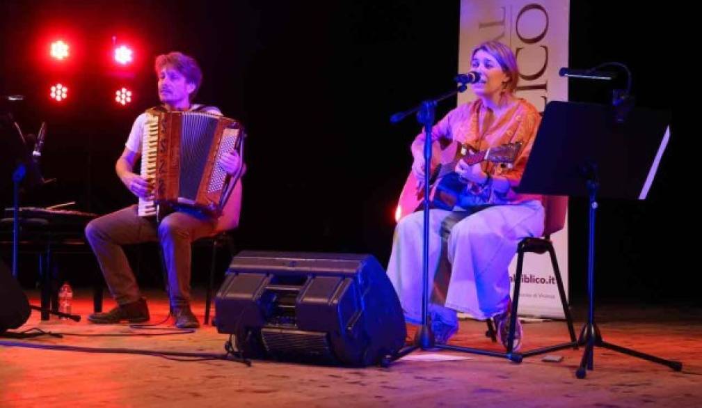 Viaggio in musica tra i Diritti umani, l'intervista a Erica Boschiero dopo l'uscita del suo ultimo album "Respira" Viaggio in musica tra i Diritti umani, l'intervista a Erica Boschiero dopo l'uscita del suo ultimo album "Respira"