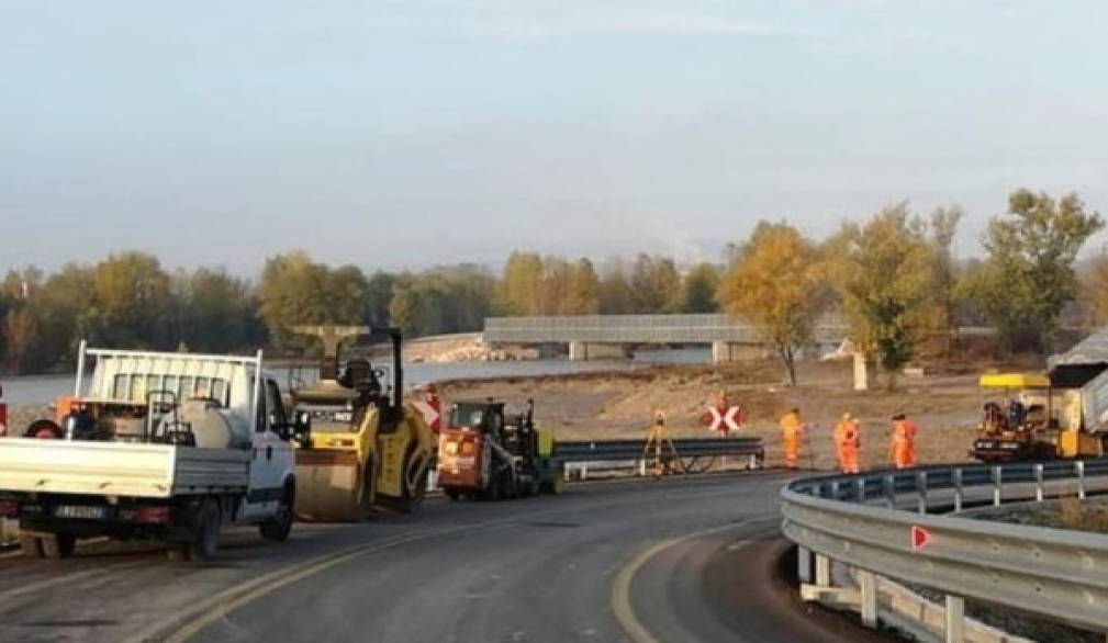 Riapre il bypass del ponte della Priula a sole due settimane dalla piena Riapre il bypass del ponte della Priula a sole due settimane dalla piena