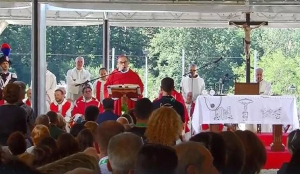 Amatrice non dimentica le vittime del terremoto di un anno fa Amatrice non dimentica le vittime del terremoto di un anno fa