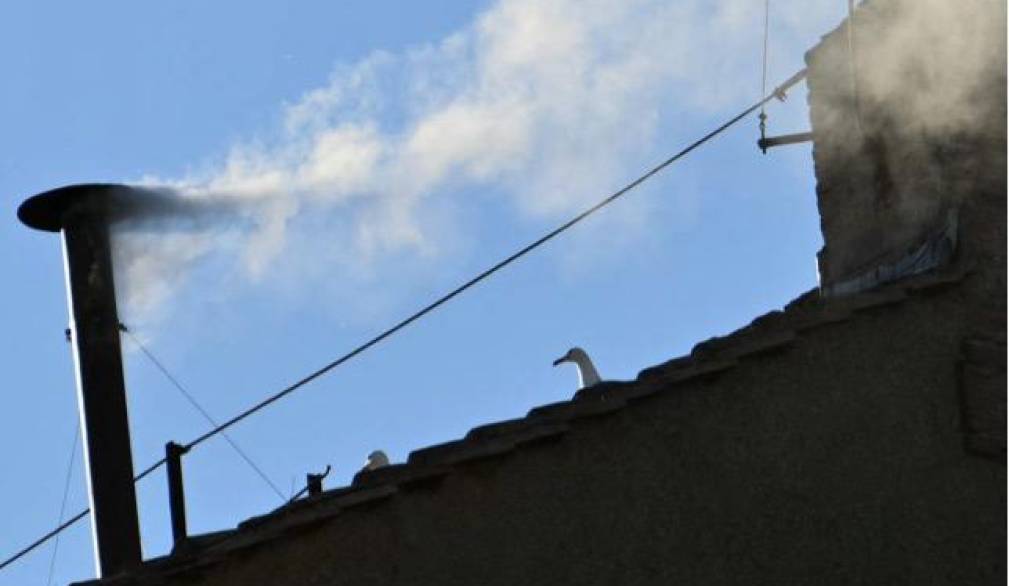 DIRETTA CONCLAVE. Fumata bianca! C’è il nuovo Papa, attesa per l’annuncio DIRETTA CONCLAVE. Fumata bianca! C’è il nuovo Papa, attesa per l’annuncio