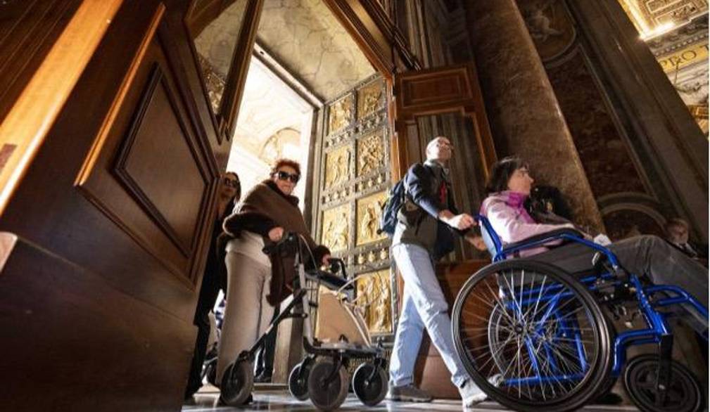 Tre percorsi inclusivi verso la Porta Santa: “Accessibilità è dignità per tutti”