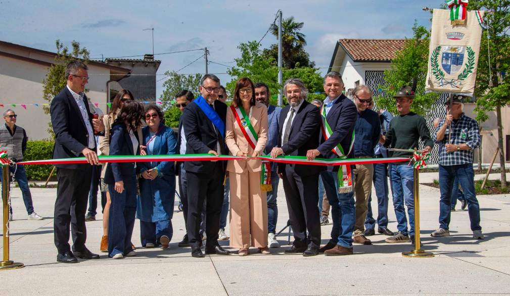 Ecco la nuova piazza del Castelliere a Vallà di Riese Ecco la nuova piazza del Castelliere a Vallà di Riese