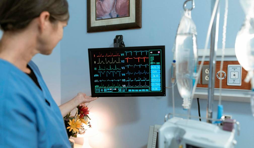 Morte cardiaca improvvisa: nonostante il risalto mediatico, i numeri sono in costante diminuzione