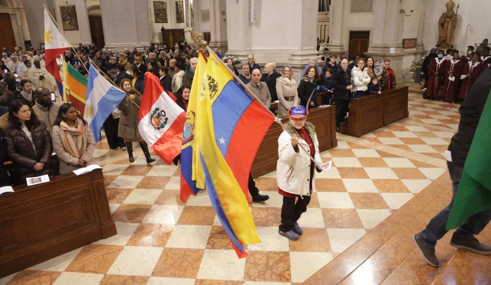 Messa dei popoli con vescovo Michele Tomasi, in cattedrale a Treviso