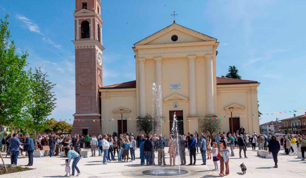 Ecco la nuova piazza del Castelliere a Vallà di Riese Ecco la nuova piazza del Castelliere a Vallà di Riese