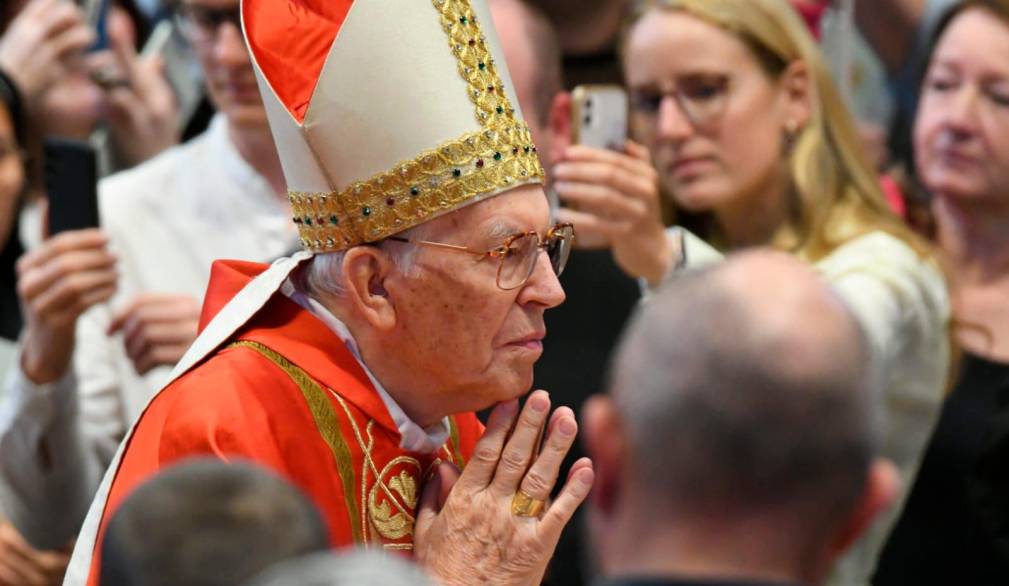 Il card. Re nella messa “pro eligendo Pontifice”: “Comunione e unità, non uniformità” Il card. Re nella messa “pro eligendo Pontifice”: “Comunione e unità, non uniformità”