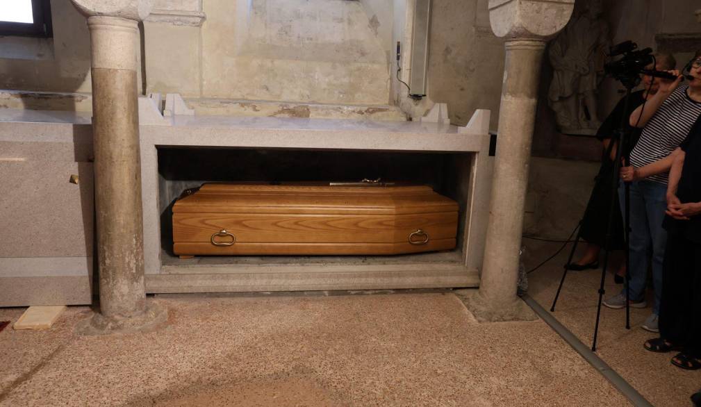 Per il vescovo Gianfranco Agostino ora c’è un posto nella Casa del Padre Per il vescovo Gianfranco Agostino ora c’è un posto nella Casa del Padre