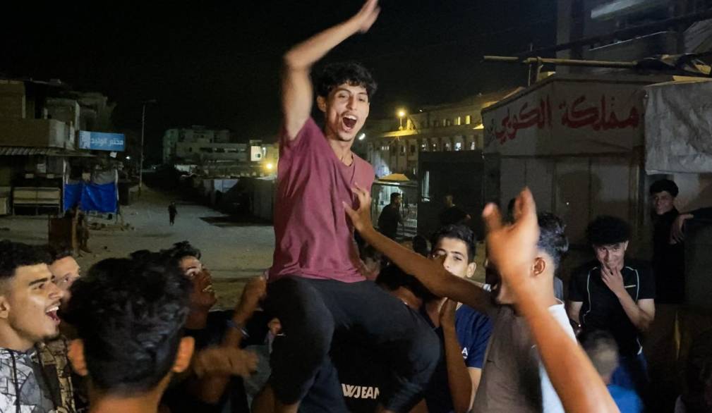 Khan Yunis: palestinesi festeggiano l’avvenuto accordo Khan Yunis: palestinesi festeggiano l’avvenuto accordo