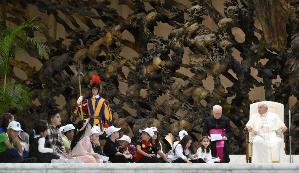 Il Papa incontra in bambini di tutto il mondo Il Papa incontra in bambini di tutto il mondo
