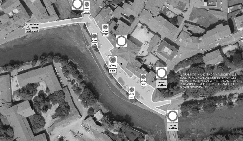 Lavori di asfaltatura a ponte Dante, a Treviso Lavori di asfaltatura a ponte Dante, a Treviso