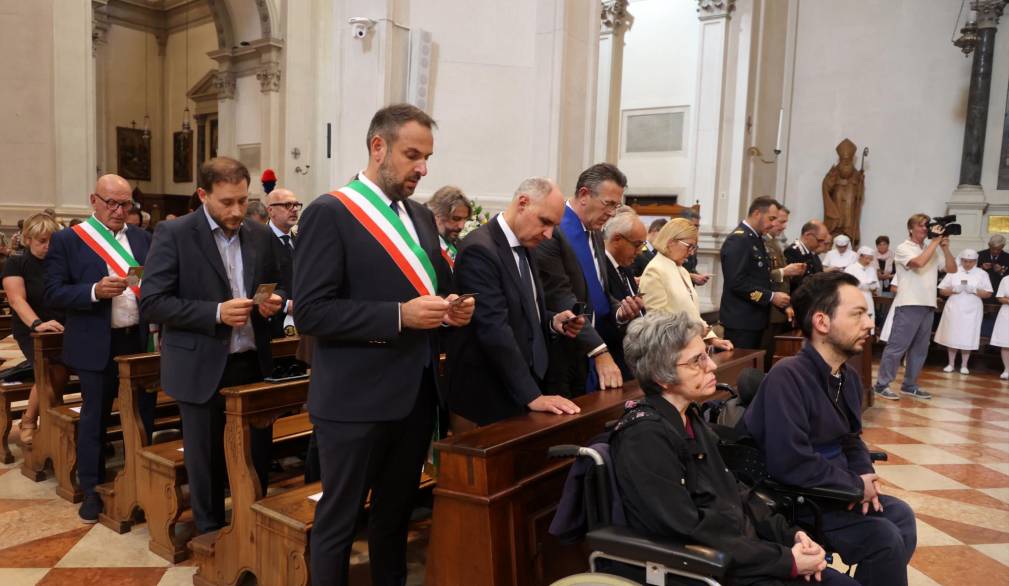 agenzia foto film treviso peregrinatio corporis san pio x agenzia foto film treviso peregrinatio corporis san pio x
