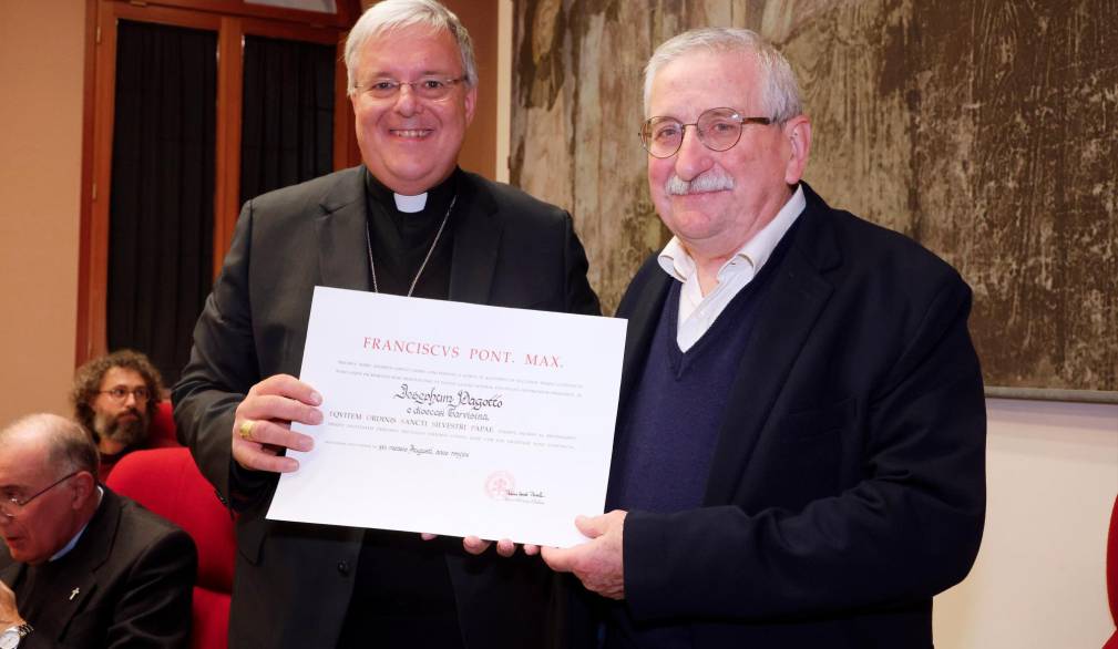 Onorificenza a Giuseppe Pagotto Onorificenza a Giuseppe Pagotto