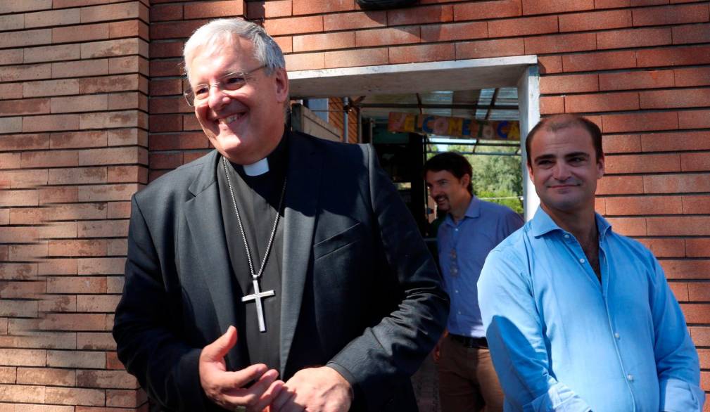 La visita del vescovo Michele Tomasi ai migranti delle ex caserme Serena La visita del vescovo Michele Tomasi ai migranti delle ex caserme Serena