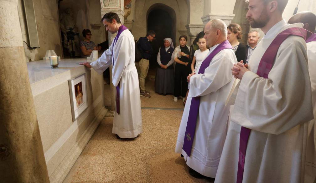 Per il vescovo Gianfranco Agostino ora c’è un posto nella Casa del Padre Per il vescovo Gianfranco Agostino ora c’è un posto nella Casa del Padre