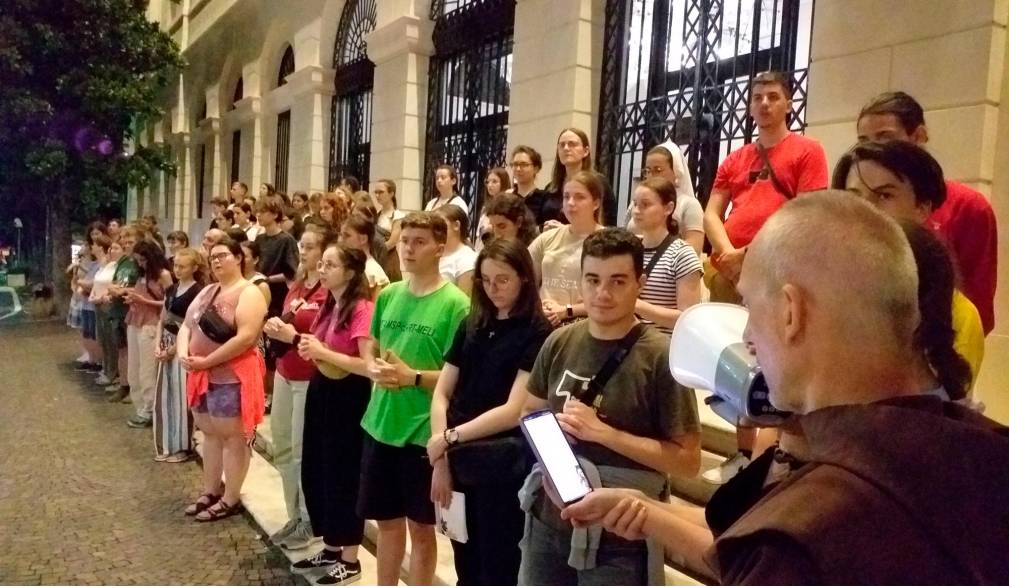 Una preghiera corale per la pace a Gaza Una preghiera corale per la pace a Gaza